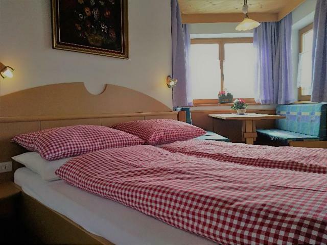 Zimmer - Hinterwalderhof Bed and Breakfast Rio di Pusteria Exterior foto